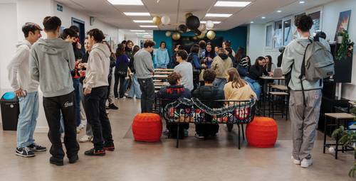 Étudiants en groupe